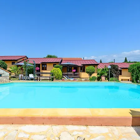 Apartment Lovely In Rovinjsko Selo